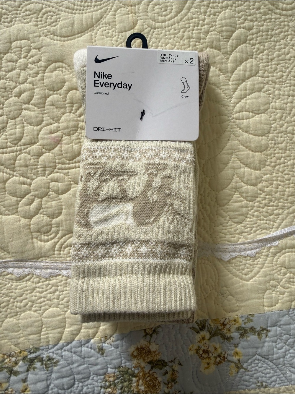 Nike Crew Athletic Socks in Cream and Beige